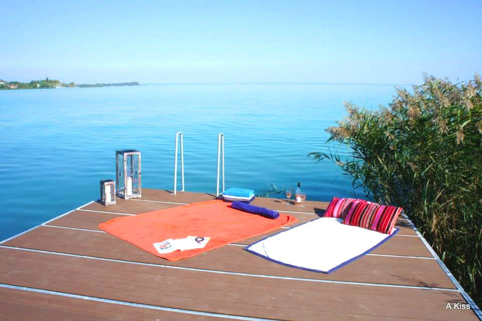 Beachfront Haven - Vízparti Nyaraló - Csopak