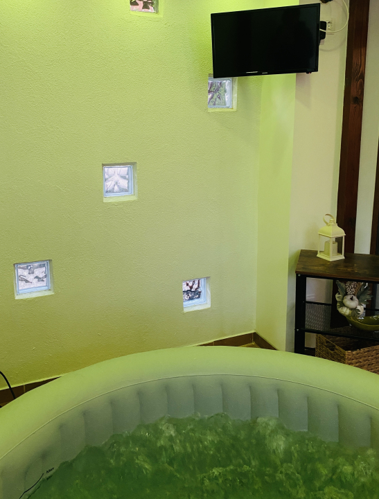 FLÓRA VENDÉGHÁZ - Lovas