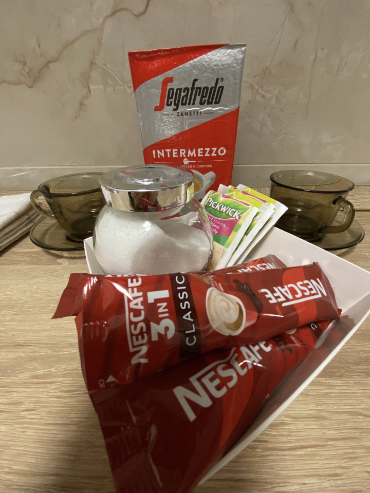 FLÓRA VENDÉGHÁZ - Lovas