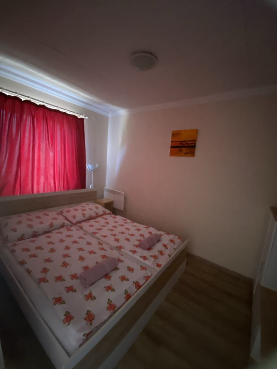 FLÓRA VENDÉGHÁZ - Lovas