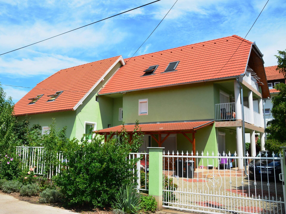 MÉSZÖLY 15