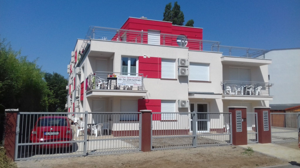 Veritas Apartmanház